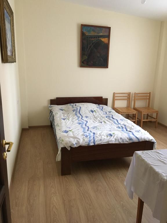 Art Guesthouse Єреван Екстер'єр фото